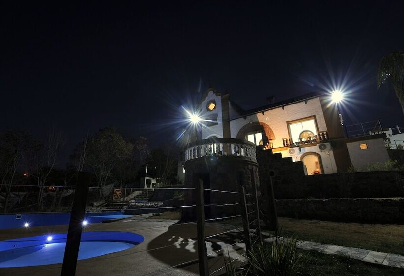 ホテル Fatvial 4 De Abril