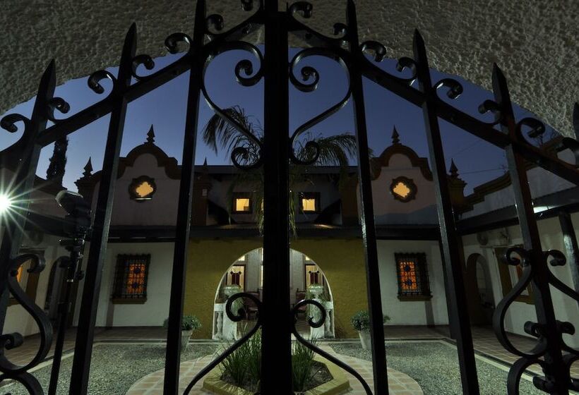 ホテル Fatvial 4 De Abril