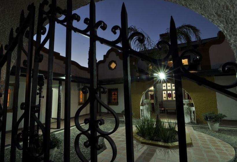 ホテル Fatvial 4 De Abril