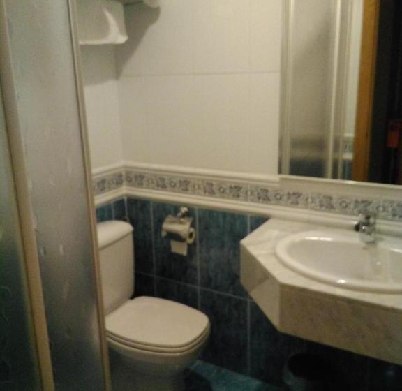 Отель Hostal Azúa