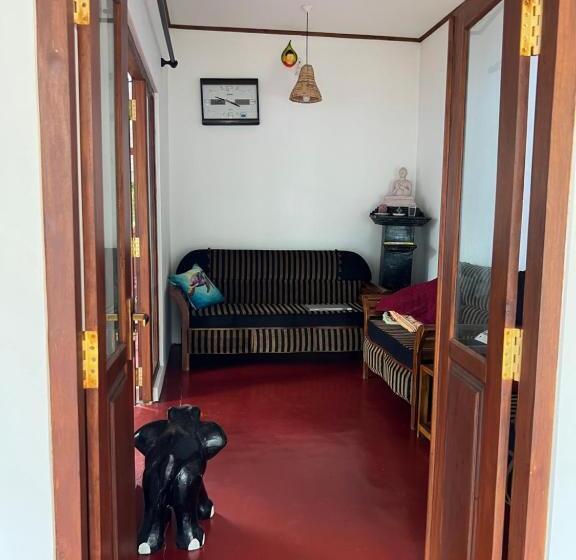 בית מלון כפרי Jungle Villa