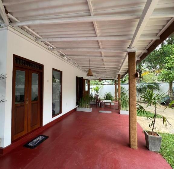 בית מלון כפרי Jungle Villa