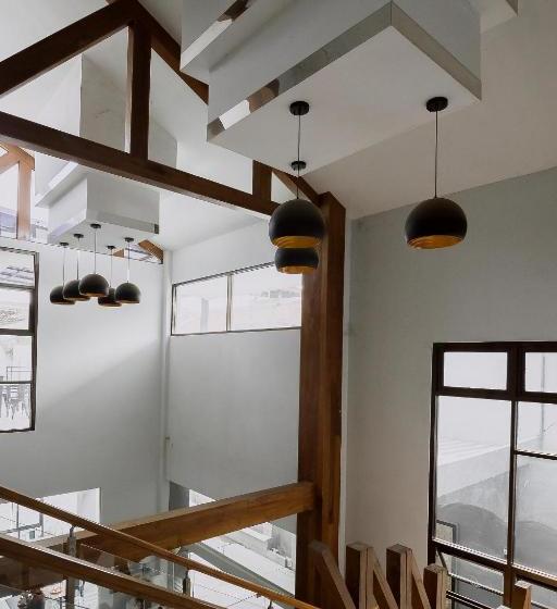 호텔 Reddoorz Near Alun Alun Kc Haurgeulis