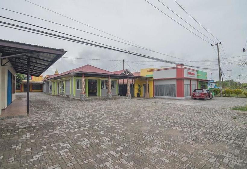 فندق Reddoorz Syariah Near Taman Rozeline Penajam