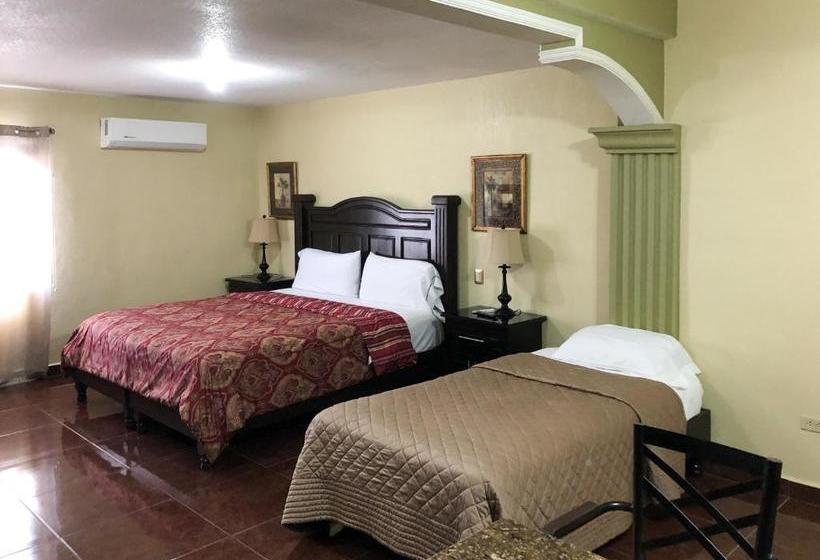 ホテル Villa Escondida