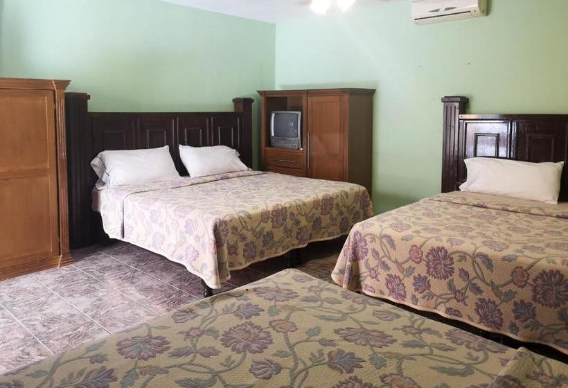 ホテル Villa Escondida