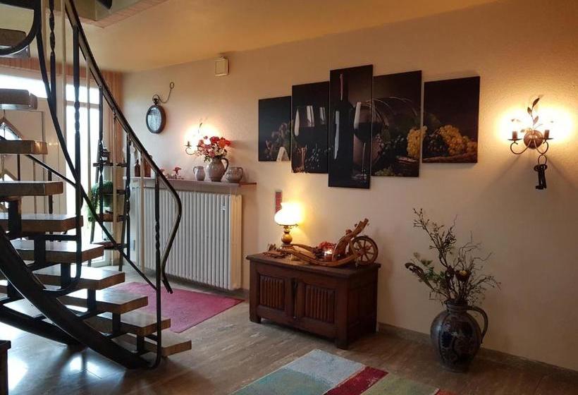 ペンション Ferienweinhaus Römer Knodt