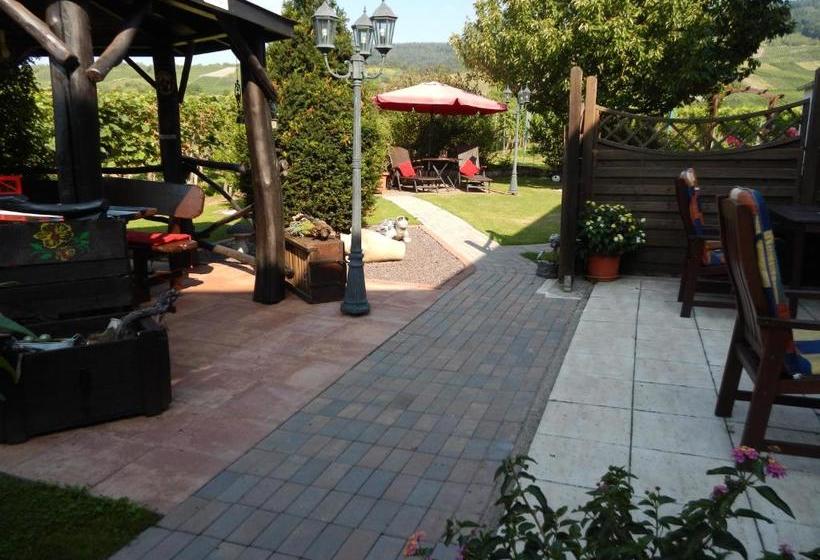 ペンション Ferienweinhaus Römer Knodt