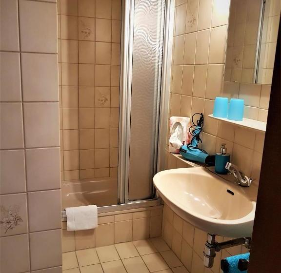 ペンション Ferienweinhaus Römer Knodt