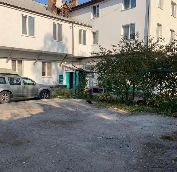 بنسيون Guest House Max