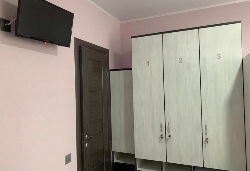 פנסיון Guest House Max