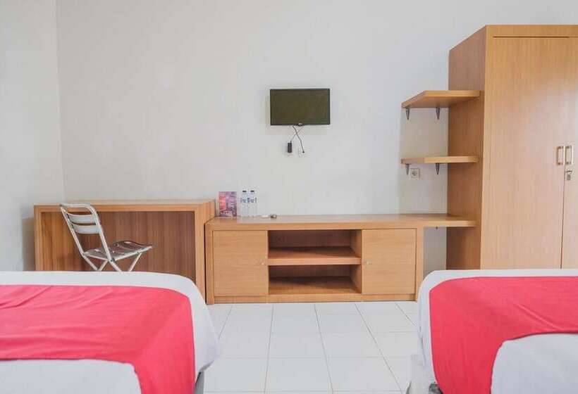 펜션 Reddoorz Syariah @ Pasir Putih Jambi