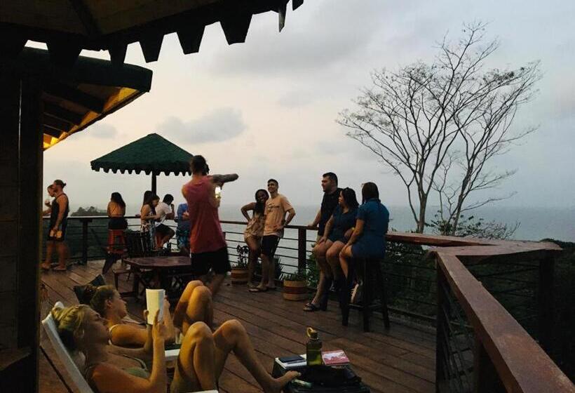 Общежитие Hostal Doble Vista