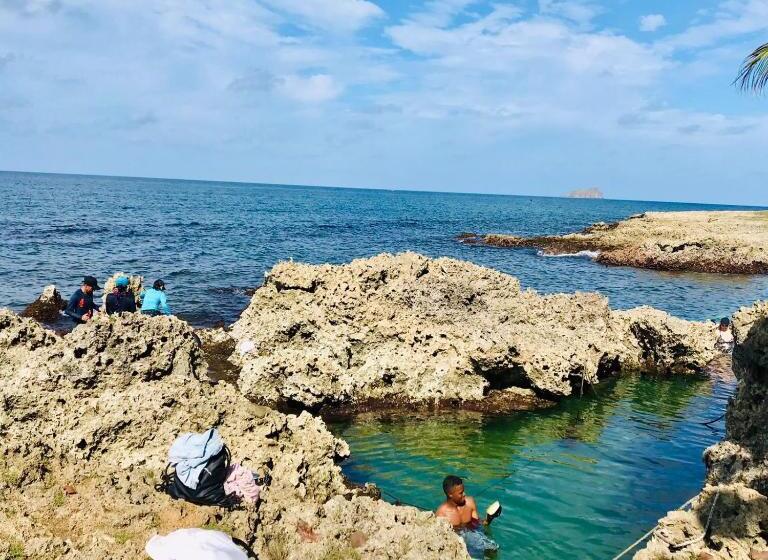 Общежитие Hostal Doble Vista