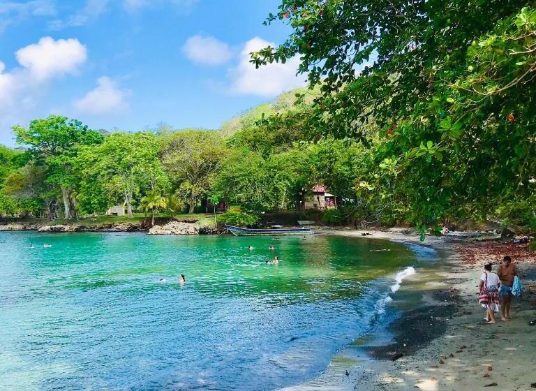 Общежитие Hostal Doble Vista