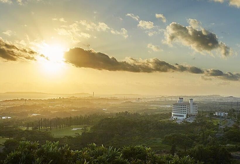 בית מלון כפרי Ansa Okinawa Resort