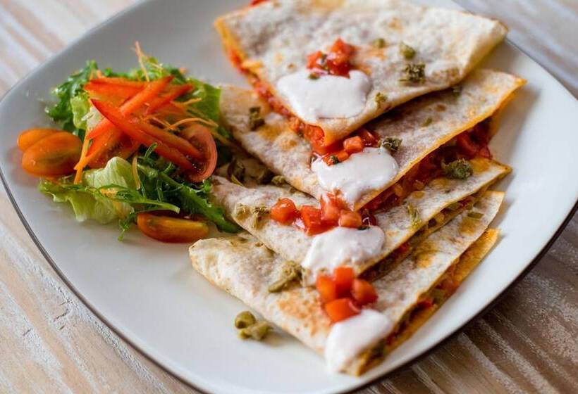 Canggu Dream Village Hotel And Suites