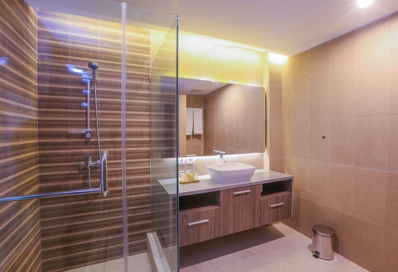 Canggu Dream Village Hotel And Suites