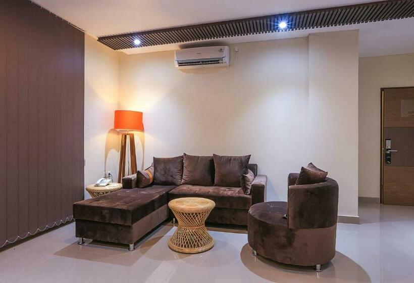 Canggu Dream Village Hotel And Suites