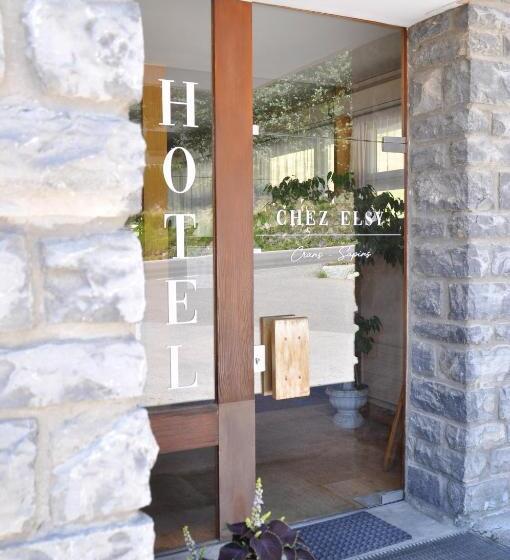 ホテル Hôtel Historique Chez Elsy   Crans Sapins