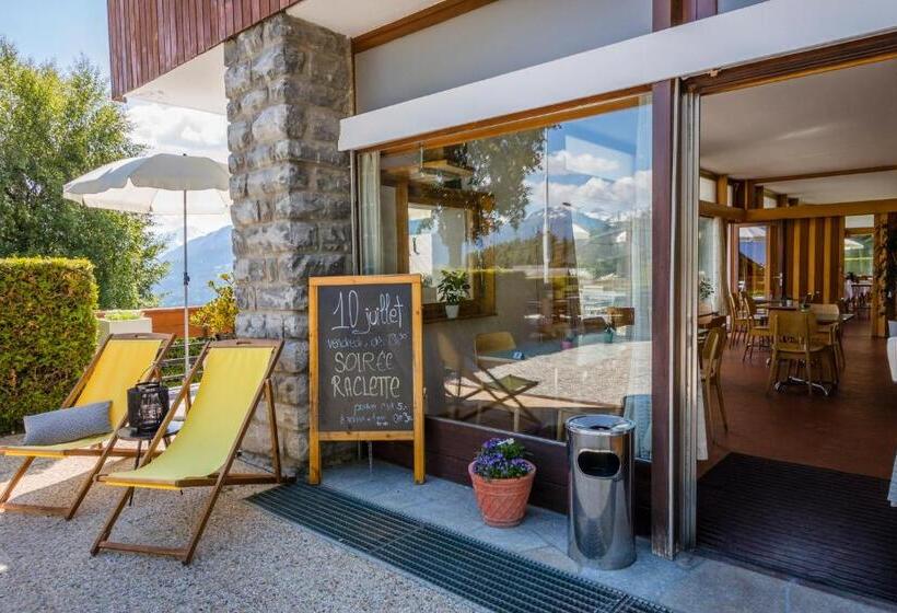 ホテル Hôtel Historique Chez Elsy   Crans Sapins