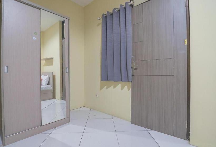 ホテル Koolkost Near Setrasari Mall 2