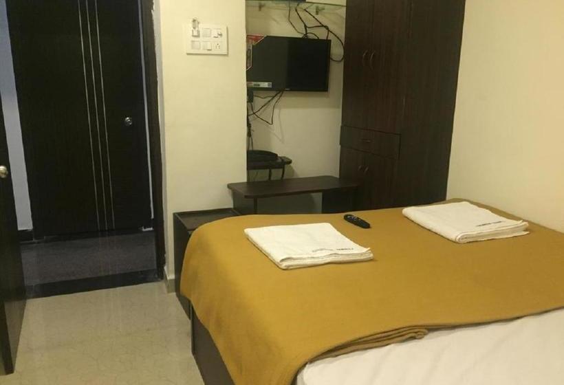 호텔 Maxistay Airport