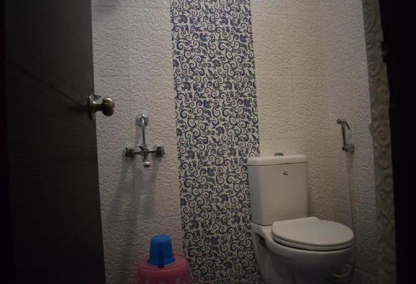 호텔 Maxistay Airport