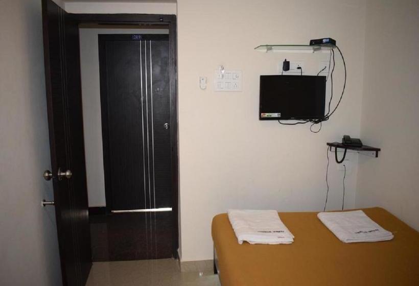 호텔 Maxistay Airport