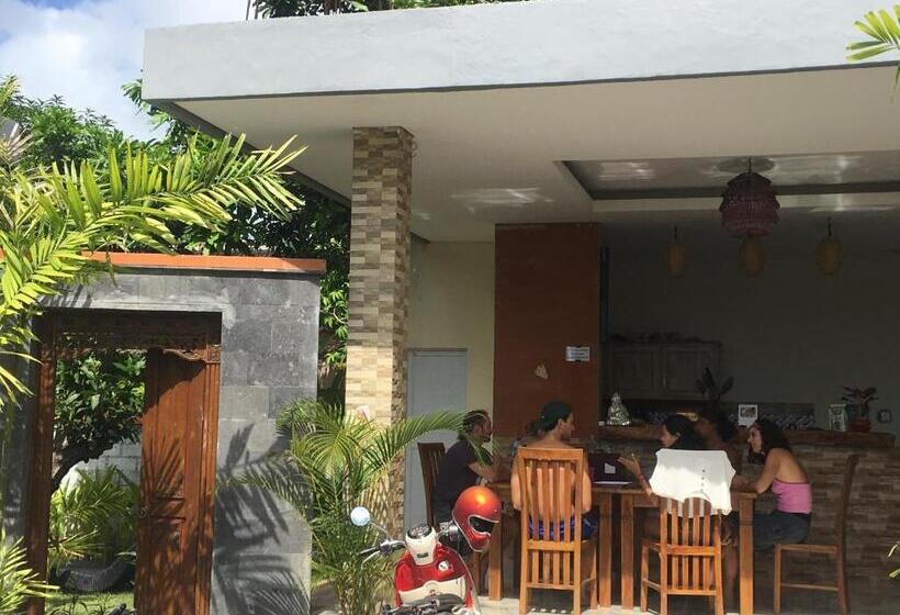 ペンション Arjuna Uluwatu Guest House