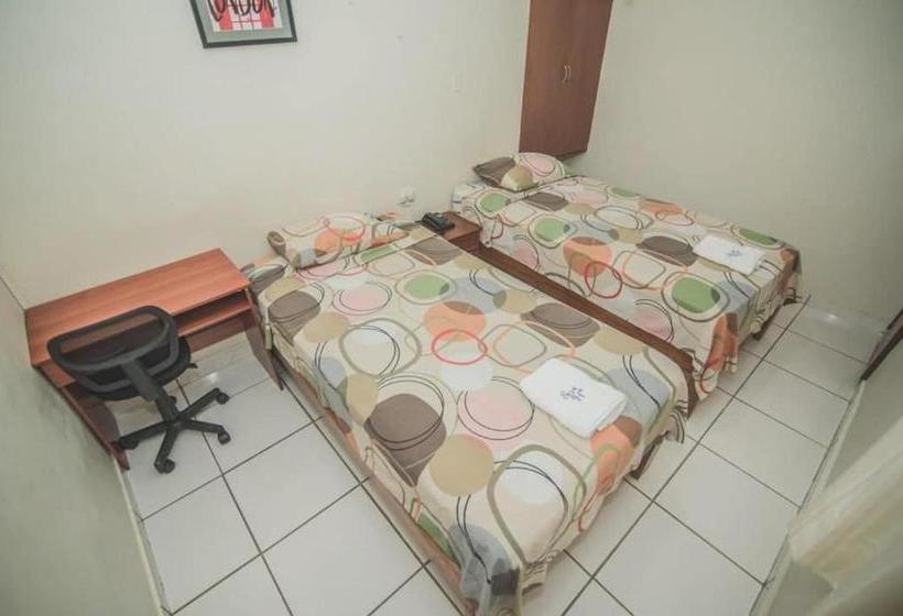 Пансион Hostal Resident