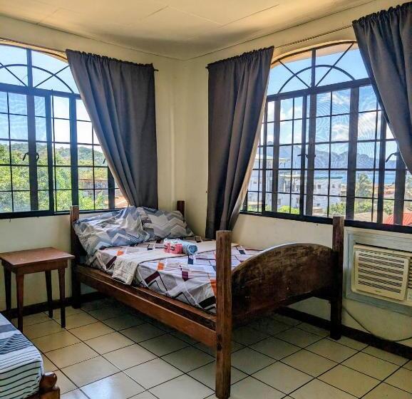 Screaming Gecko Hostel