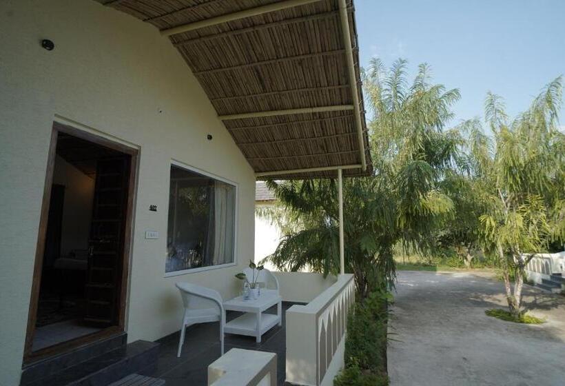 Отель Amar Bagh Resort