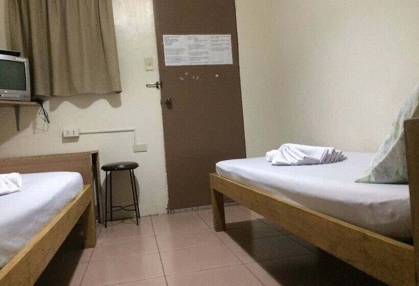 호텔 Crisfil S Lodge Incorporated