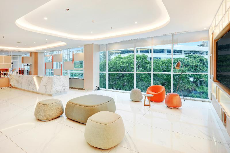 Harris Hotel & Conventions Bundaran Satelit Surabaya