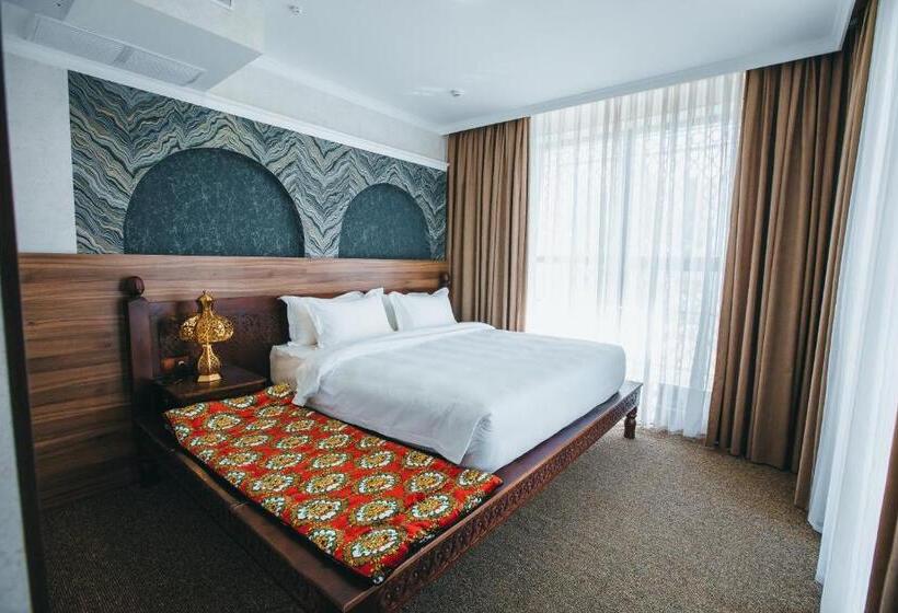 هتل Jannat Resort Osh