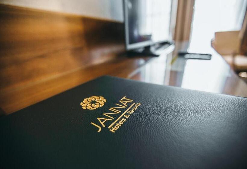 هتل Jannat Resort Osh