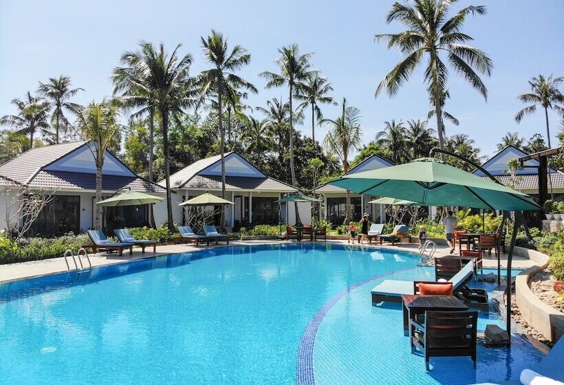 هتل Kingo Retreat Resort