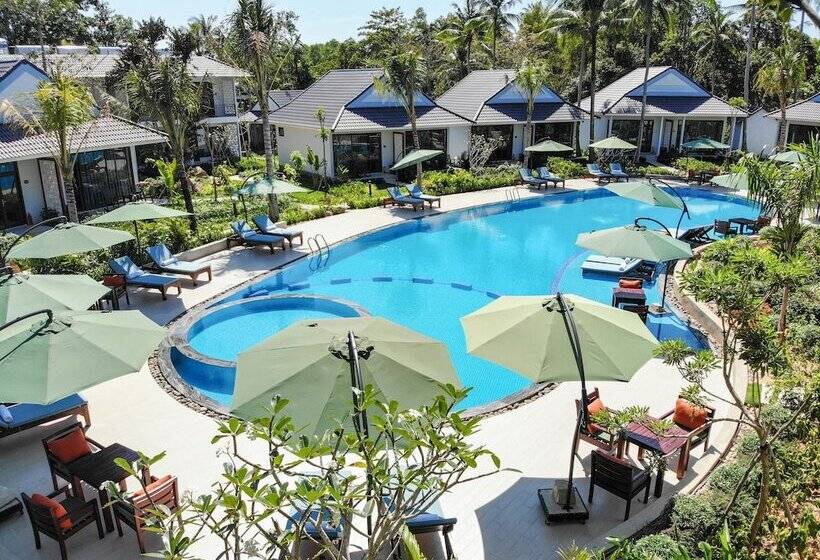 هتل Kingo Retreat Resort