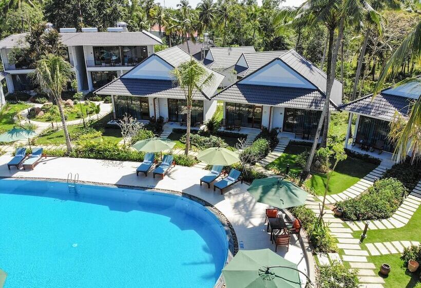 هتل Kingo Retreat Resort