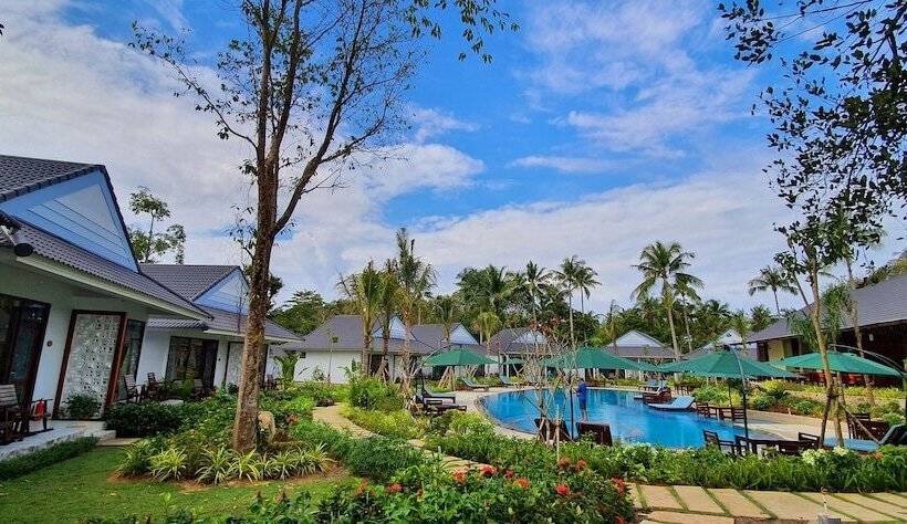 هتل Kingo Retreat Resort