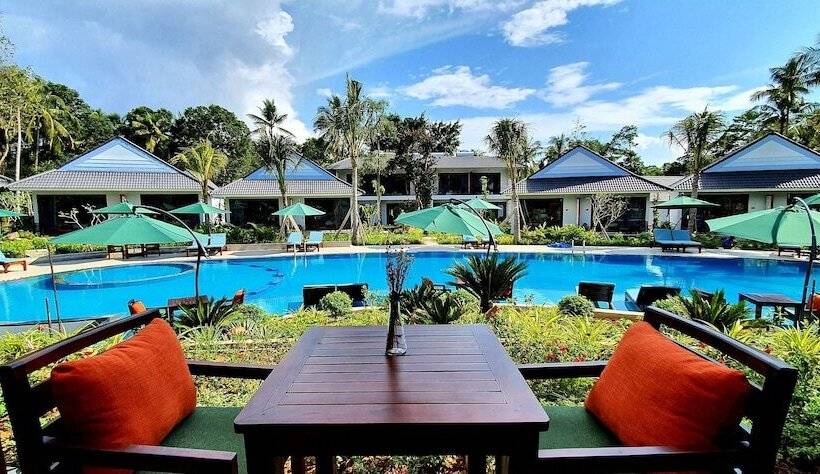 هتل Kingo Retreat Resort