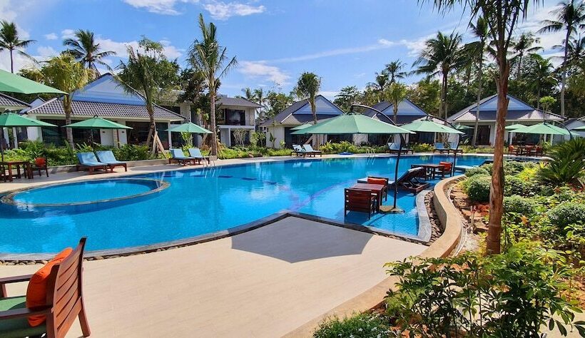 هتل Kingo Retreat Resort