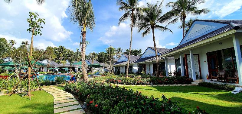 هتل Kingo Retreat Resort