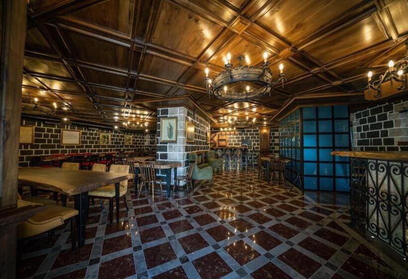 בית מלון כפרי Korça Boutique