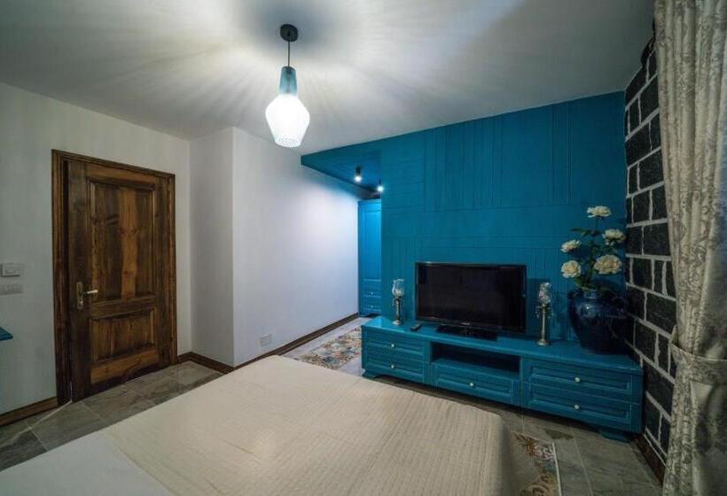 בית מלון כפרי Korça Boutique