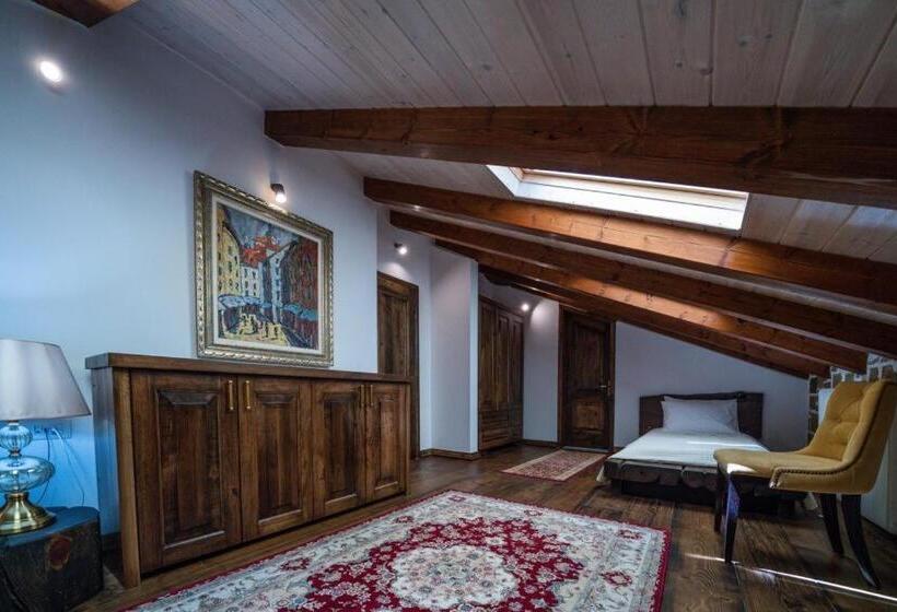 בית מלון כפרי Korça Boutique