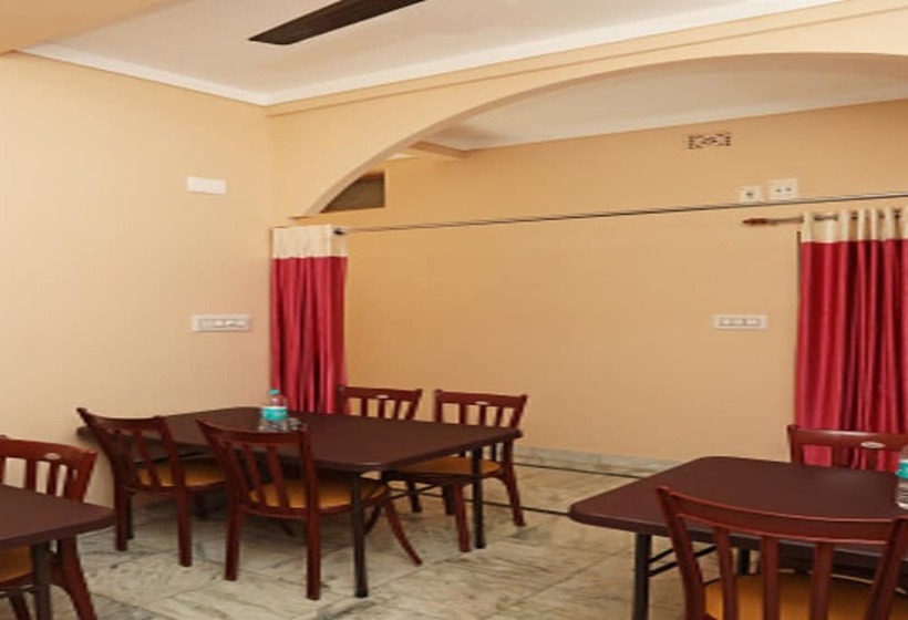 בית מלון כפרי Kristi Guest House, Shantiniketan