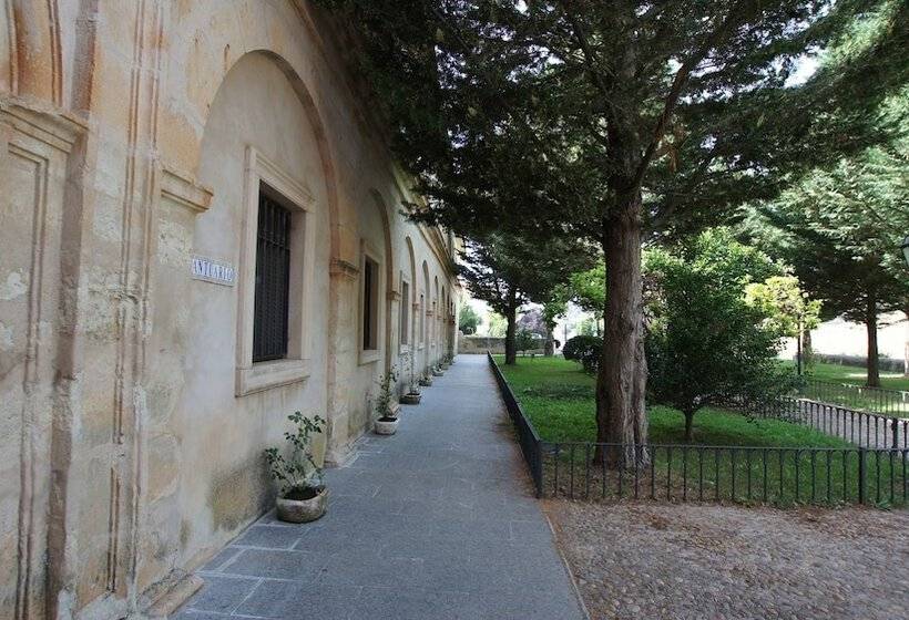 Отель Monasterio De Tejeda