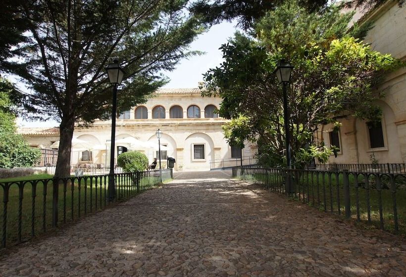 Отель Monasterio De Tejeda